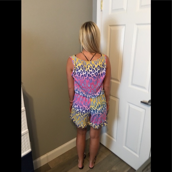 NWT Blue/Pink Leopard Print Romper - Picture 2 of 2